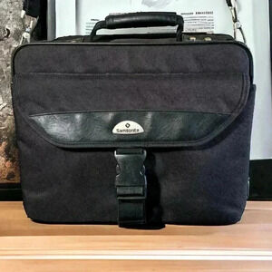Samsonite Black Canvas Slim Laptop Travel Briefcase with Pockets 17"X12"